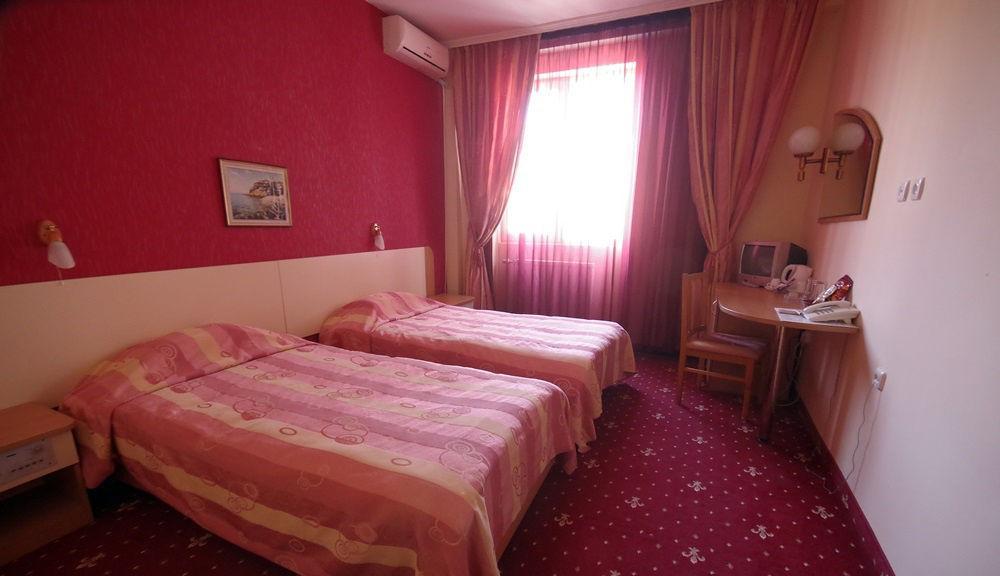 Hotel Balkan Gabrovo Eksteriør bilde